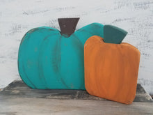 Load image into Gallery viewer, Pumpkin set Fall decor
