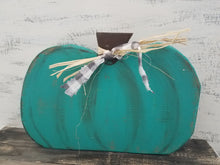 Load image into Gallery viewer, Pumpkin set Fall decor
