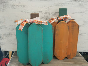 Chunky wood pumpkin set